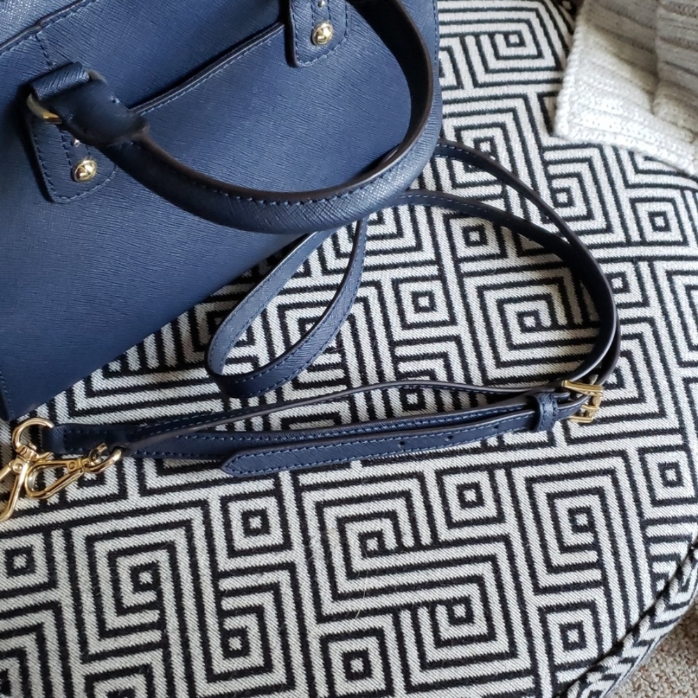 Michael Kors satchel - Picture 5 of 7